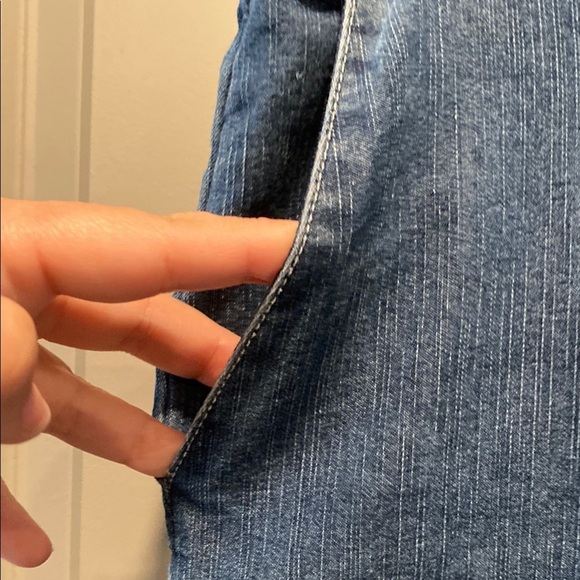 Alfred Dunner 16 Blue Cropped Jeans Straight Leg 26” Inseam - Picture 2 of 5